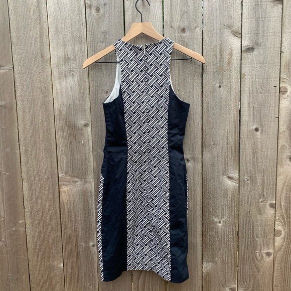 Banana Republic sheath dress, perfect for work! - Picture 4 of 5